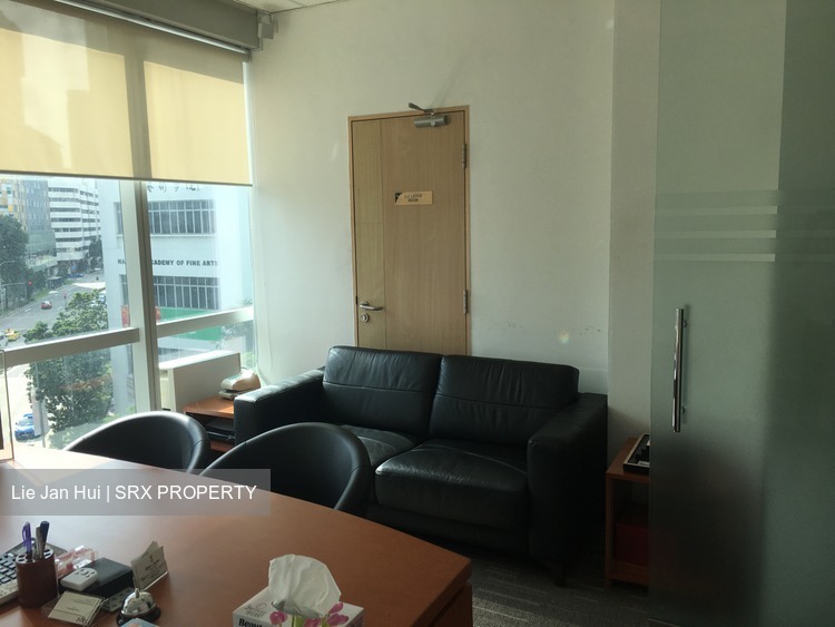 Sunshine Plaza (D7), Office #183075152